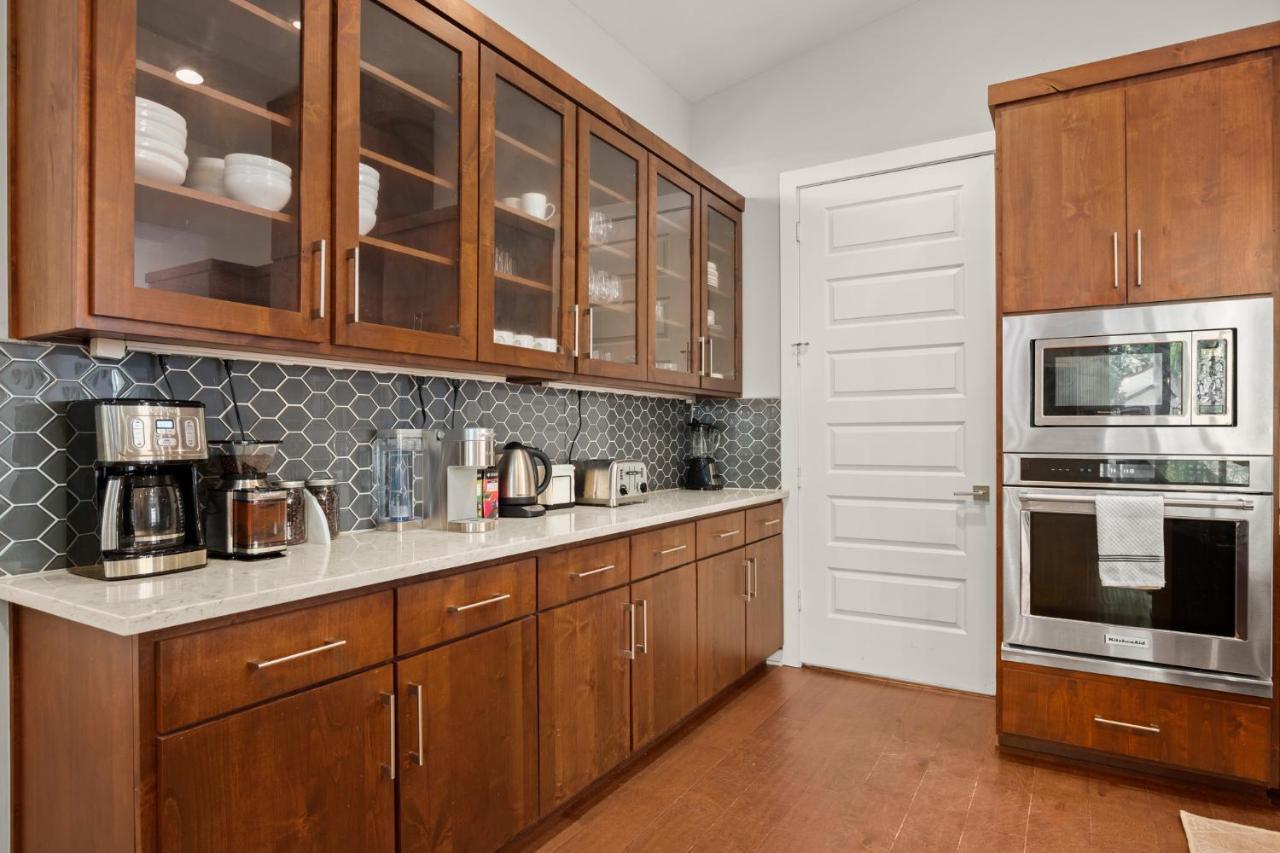 Luxury East Austin At Its Finest! 빌라 외부 사진