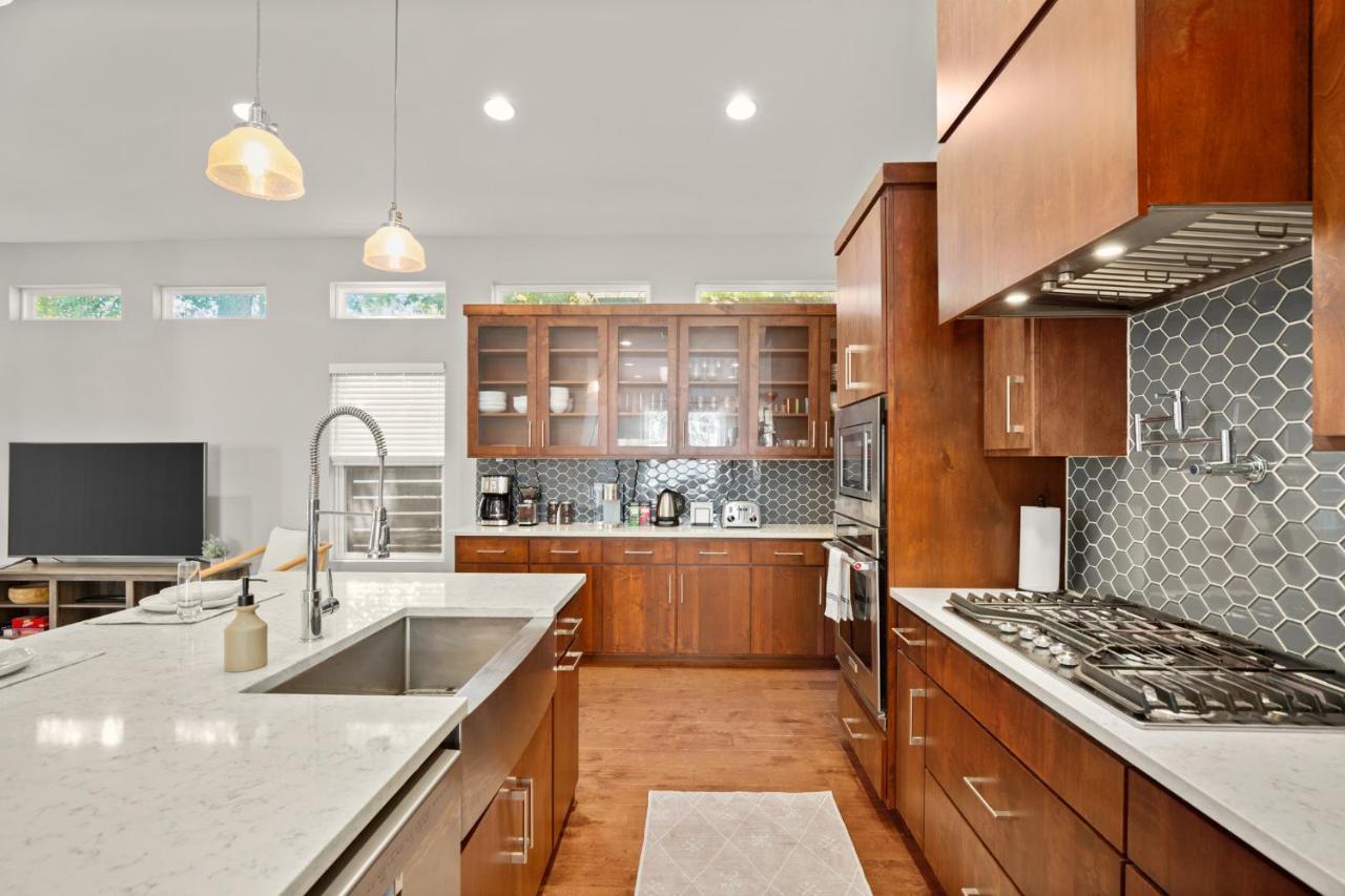 Luxury East Austin At Its Finest! 빌라 외부 사진